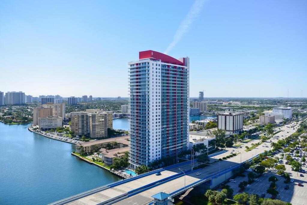 Awesome 2br Beachwalk