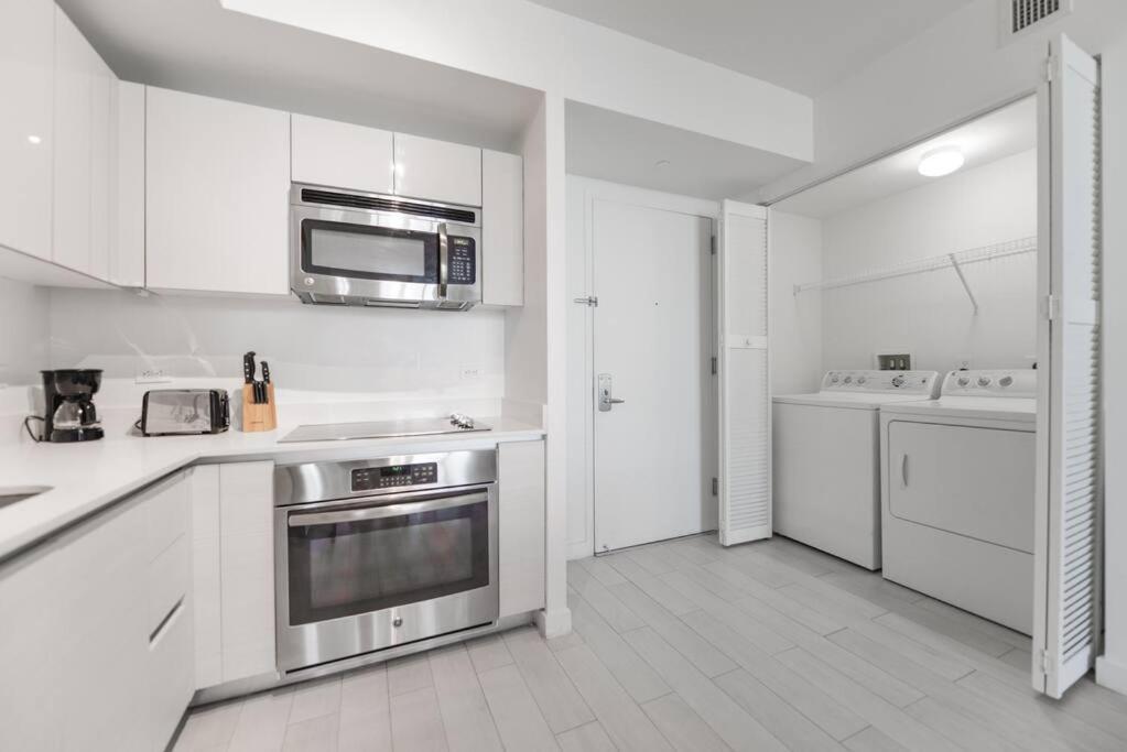 Awesome 2br Beachwalk Apartment *